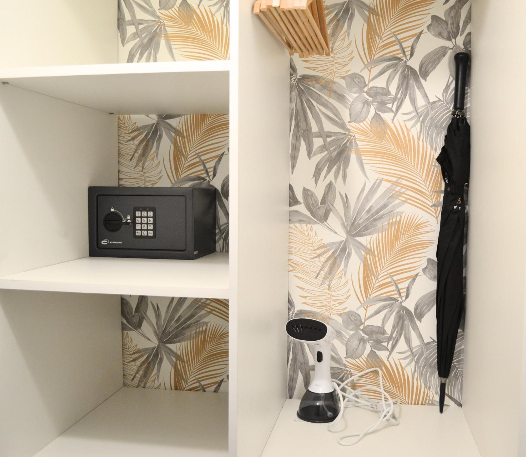 ריימס So Guest, Clou Dans Le Fer, Modern Suite Near Cathedral מראה חיצוני תמונה
