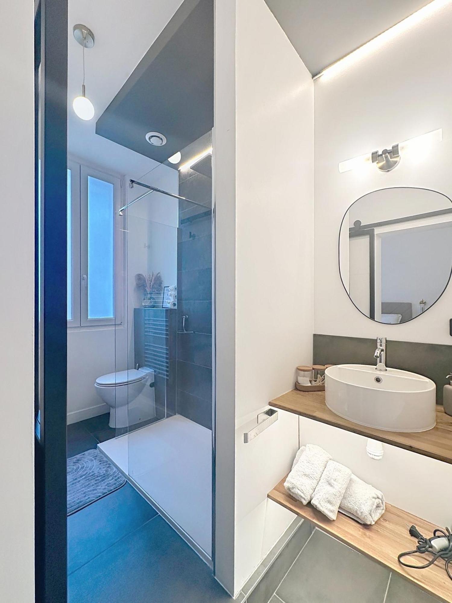 ריימס So Guest, Clou Dans Le Fer, Modern Suite Near Cathedral מראה חיצוני תמונה